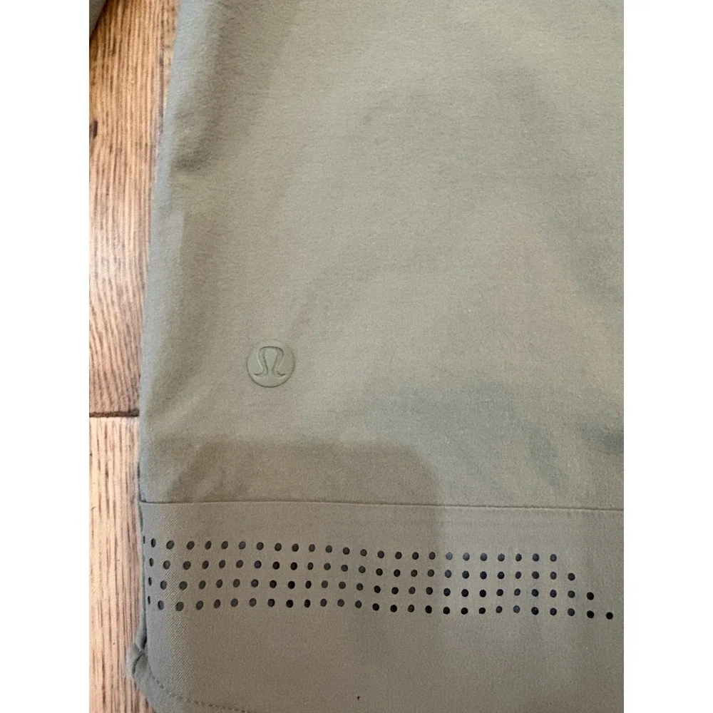 Lululemon Off The Chain Shirt Green Performance Stretch Button Down Sz Large - Picture 5 of 5